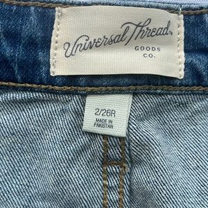 Universal Thread High rise, Slim Boot cut size 2/26R